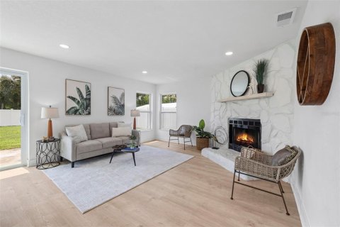 Villa ou maison à vendre à Largo, Floride: 3 chambres, 119.75 m2 № 1907634 - photo 8
