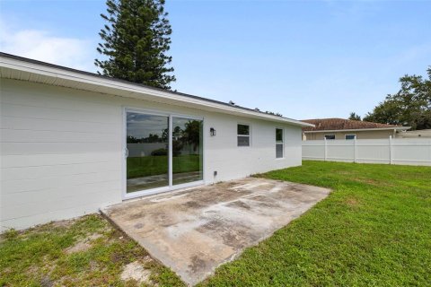 Villa ou maison à vendre à Largo, Floride: 3 chambres, 119.75 m2 № 1907634 - photo 26