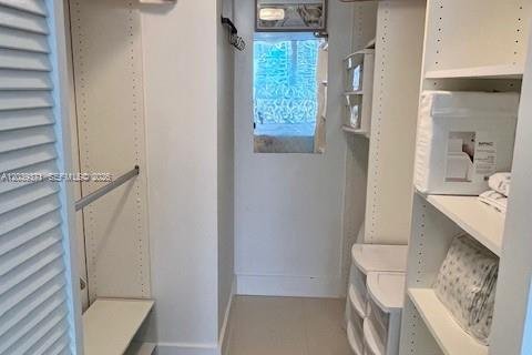 Condominio en alquiler en Miami, Florida, 1 dormitorio, 80.64 m2 № 2086144 - foto 11