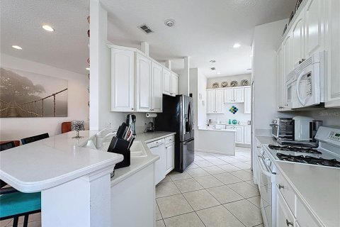 House in Groveland, Florida 3 bedrooms, 160.54 sq.m. № 2095905 - photo 23