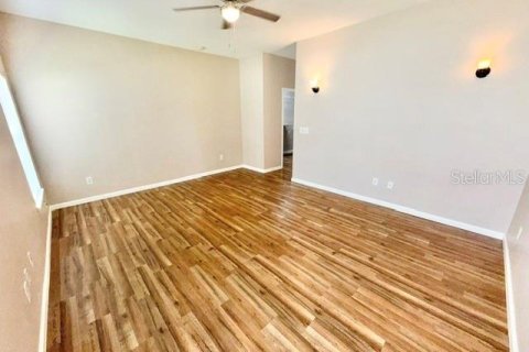 Villa ou maison à louer à Sanford, Floride: 4 chambres, 181.62 m2 № 2386643 - photo 13