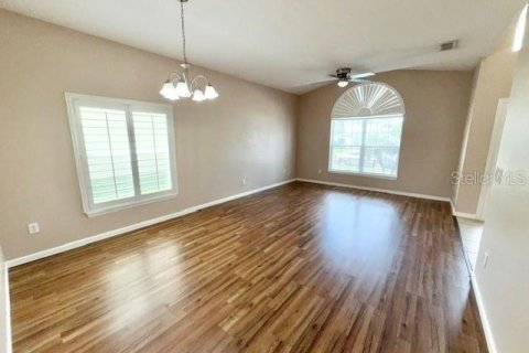 Villa ou maison à louer à Sanford, Floride: 4 chambres, 181.62 m2 № 2386643 - photo 7