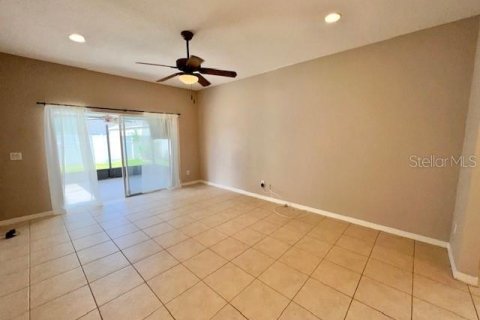 Villa ou maison à louer à Sanford, Floride: 4 chambres, 181.62 m2 № 2386643 - photo 11