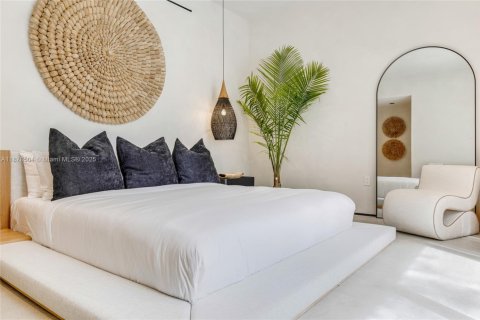 Casa en alquiler en Miami, Florida, 3 dormitorios, 469.34 m2 № 2054975 - foto 20