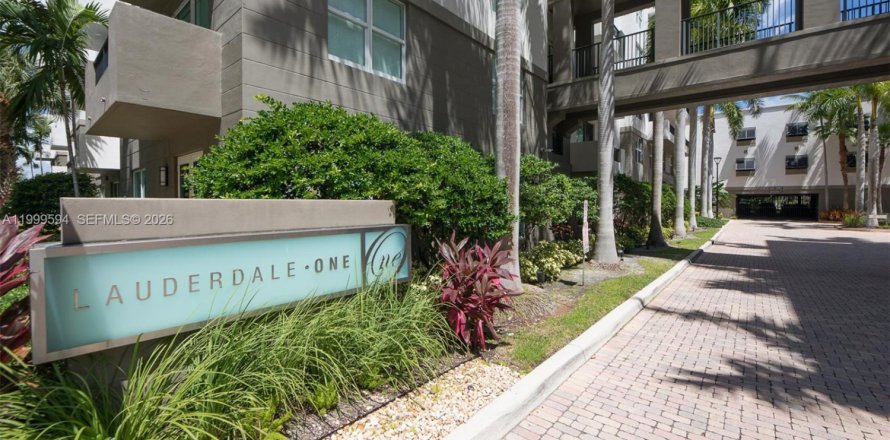 Кондоминиум с 1 спальней в Форт-Лодердейл, Флорида № 2065384