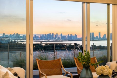 Copropriété à louer à Miami Beach, Floride: 2 chambres, 392.98 m2 № 1974265 - photo 25