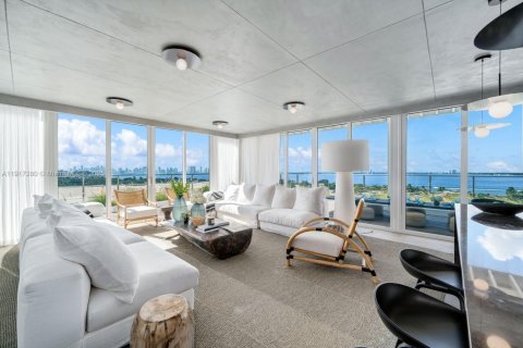Copropriété à louer à Miami Beach, Floride: 2 chambres, 392.98 m2 № 1974265 - photo 21