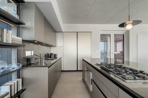 Copropriété à louer à Miami Beach, Floride: 2 chambres, 392.98 m2 № 1974265 - photo 23