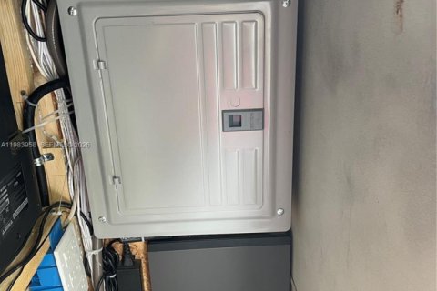 Купить коммерческую недвижимость в Катлер-Бей, Флорида № 2048504 - фото 15