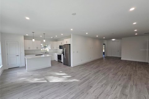 House in Port Charlotte, Florida 3 bedrooms, 149.76 sq.m. № 1832028 - photo 19