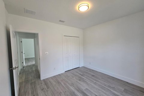 House in Port Charlotte, Florida 3 bedrooms, 149.76 sq.m. № 1832028 - photo 25