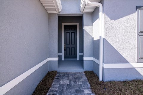 House in Port Charlotte, Florida 3 bedrooms, 149.76 sq.m. № 1832028 - photo 3