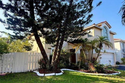 Casa en Sunrise, Florida 4 dormitorios, 229.28 m2 № 2059777