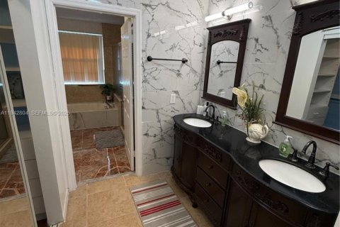 Casa en alquiler en Sunrise, Florida, 4 dormitorios, 229.28 m2 № 2059777 - foto 26