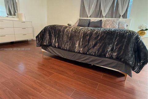 Casa en alquiler en Sunrise, Florida, 4 dormitorios, 229.28 m2 № 2059777 - foto 17