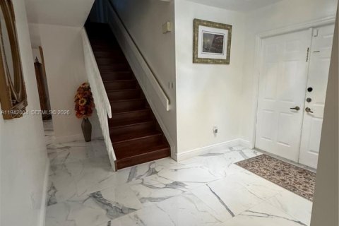 Casa en alquiler en Sunrise, Florida, 4 dormitorios, 229.28 m2 № 2059777 - foto 7