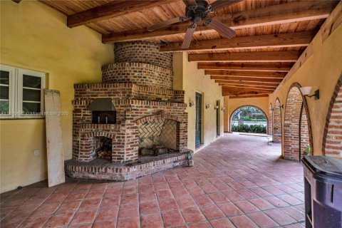Casa en venta en Miami Beach, Florida, 6 dormitorios, 529.54 m2 № 1774606 - foto 7
