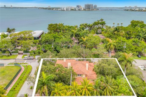 Casa en venta en Miami Beach, Florida, 6 dormitorios, 529.54 m2 № 1774606 - foto 13