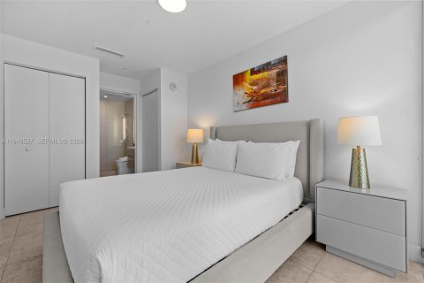 Copropriété à vendre à Miami, Floride: 2 chambres № 2088980 - photo 16