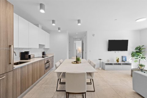 Copropriété à vendre à Miami, Floride: 2 chambres № 2088980 - photo 6