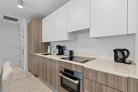 Copropriété à vendre à Miami, Floride: 2 chambres № 2088980 - photo 8