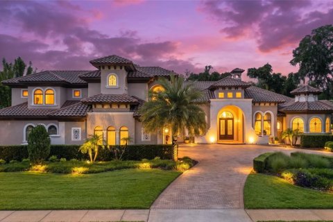 Casa en Sanford, Florida 5 dormitorios, 674.56 m2 № 2312328