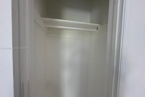 Appartement à louer à Miami, Floride: 41.81 m2 № 2154443 - photo 6
