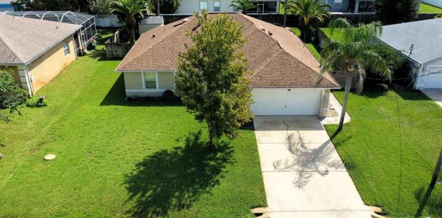 House in Palm Coast, Florida 3 bedrooms, 181.81 sq.m. № 2390770