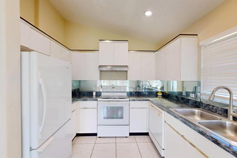 House in Palm Coast, Florida 3 bedrooms, 181.81 sq.m. № 2390770 - photo 20