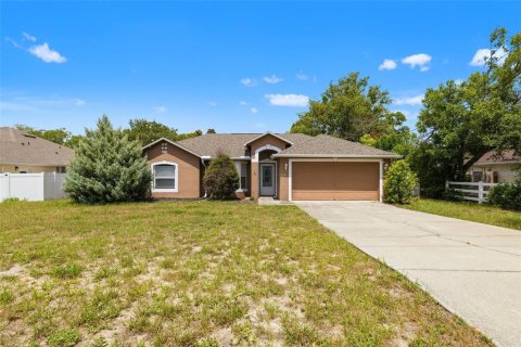 Casa en Spring Hill, Florida 4 dormitorios, 160.54 m2 № 2138541