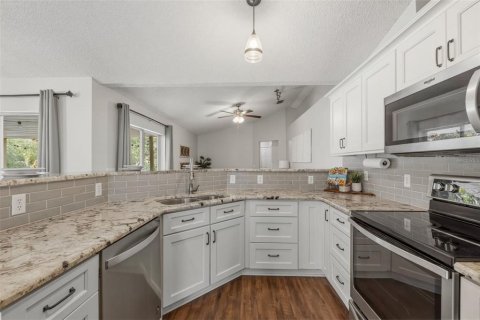 Villa ou maison à vendre à Spring Hill, Floride: 4 chambres, 160.54 m2 № 2138541 - photo 3