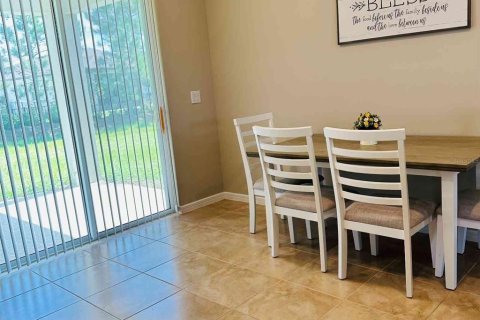 House in Ocala, Florida 3 bedrooms, 117.06 sq.m. № 2228347 - photo 11