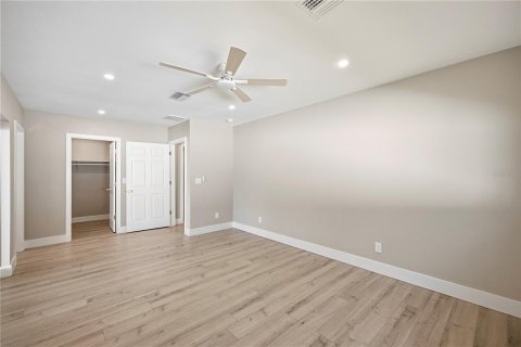 Villa ou maison à vendre à Gulfport, Floride: 3 chambres, 155.61 m2 № 2419124 - photo 16