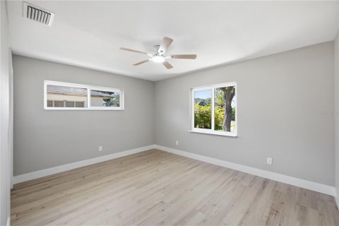 Villa ou maison à vendre à Gulfport, Floride: 3 chambres, 155.61 m2 № 2419124 - photo 29
