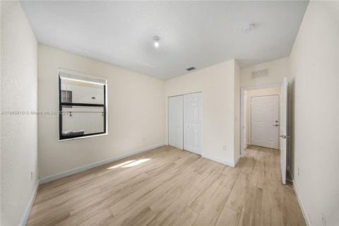 Купить виллу или дом в Хайалиа, Флорида 4 спальни, 228.73м2, № 1897107 - фото 16