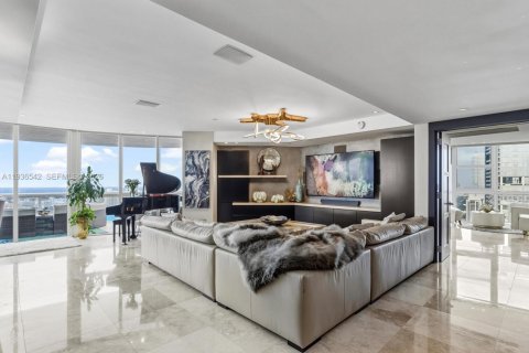 Купить кондоминиум в Санни-Айлс-Бич, Флорида 3 спальни, 280.19м2, № 1995665 - фото 6