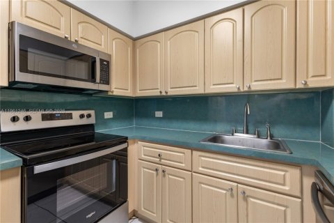 Снять в аренду кондоминиум в Майами-Бич, Флорида 2 спальни, 112.13м2, № 2023374 - фото 10