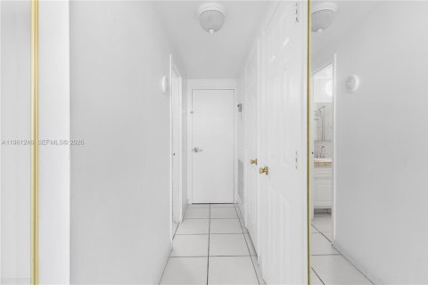 Снять в аренду кондоминиум в Майами-Бич, Флорида 2 спальни, 112.13м2, № 2023374 - фото 18