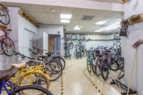 Снять в аренду кондоминиум в Майами-Бич, Флорида 2 спальни, 112.13м2, № 2023374 - фото 27