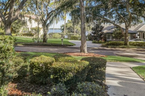 House in Palm Harbor, Florida 4 bedrooms, 336.03 sq.m. № 1910186 - photo 3