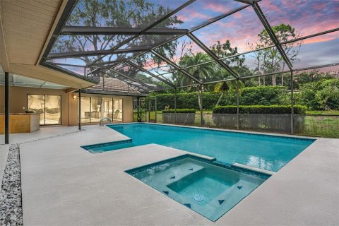 House in Palm Harbor, Florida 4 bedrooms, 336.03 sq.m. № 1910186 - photo 5