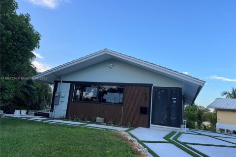 Casa en alquiler en Miami Shores, Florida, 3 dormitorios, 135.82 m2 № 1944046 - foto 7