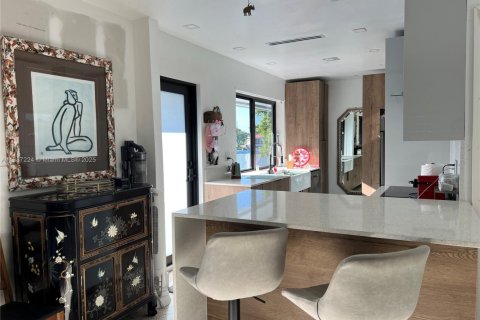 Casa en alquiler en Miami Shores, Florida, 3 dormitorios, 135.82 m2 № 1944046 - foto 21