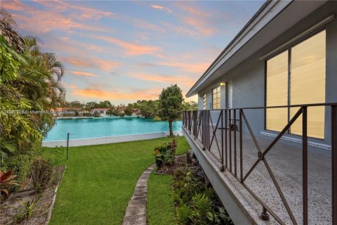 Casa en alquiler en Miami Shores, Florida, 3 dormitorios, 135.82 m2 № 1944046 - foto 6