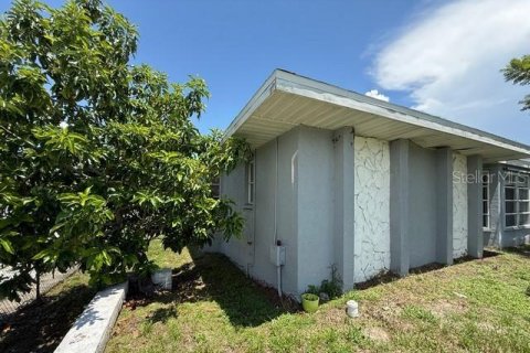 Купить виллу или дом в Порт-Шарлотт, Флорида 3 комнаты, 179.21м2, № 2236946 - фото 3