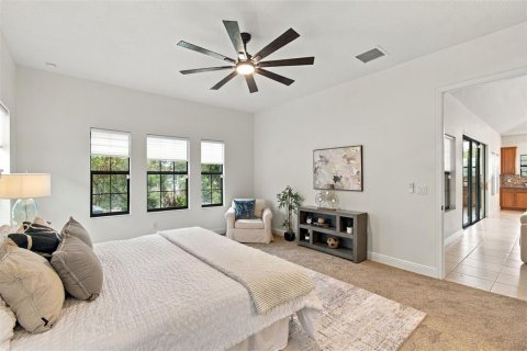 House in Brandon, Florida 4 bedrooms, 238.94 sq.m. № 2406677 - photo 18