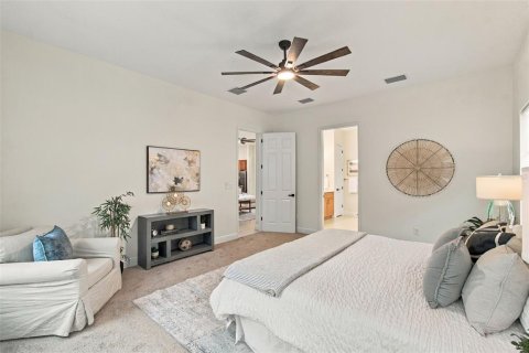 House in Brandon, Florida 4 bedrooms, 238.94 sq.m. № 2406677 - photo 20
