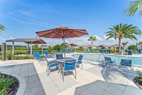 Casa en venta en Kissimmee, Florida, 4 dormitorios, 264.96 m2 № 2231188 - foto 4