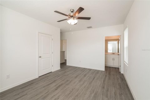 Townhouse in Wesley Chapel, Florida 3 bedrooms, 115.94 sq.m. № 1771291 - photo 9