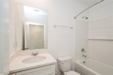 Townhouse in Wesley Chapel, Florida 3 bedrooms, 115.94 sq.m. № 1771291 - photo 12